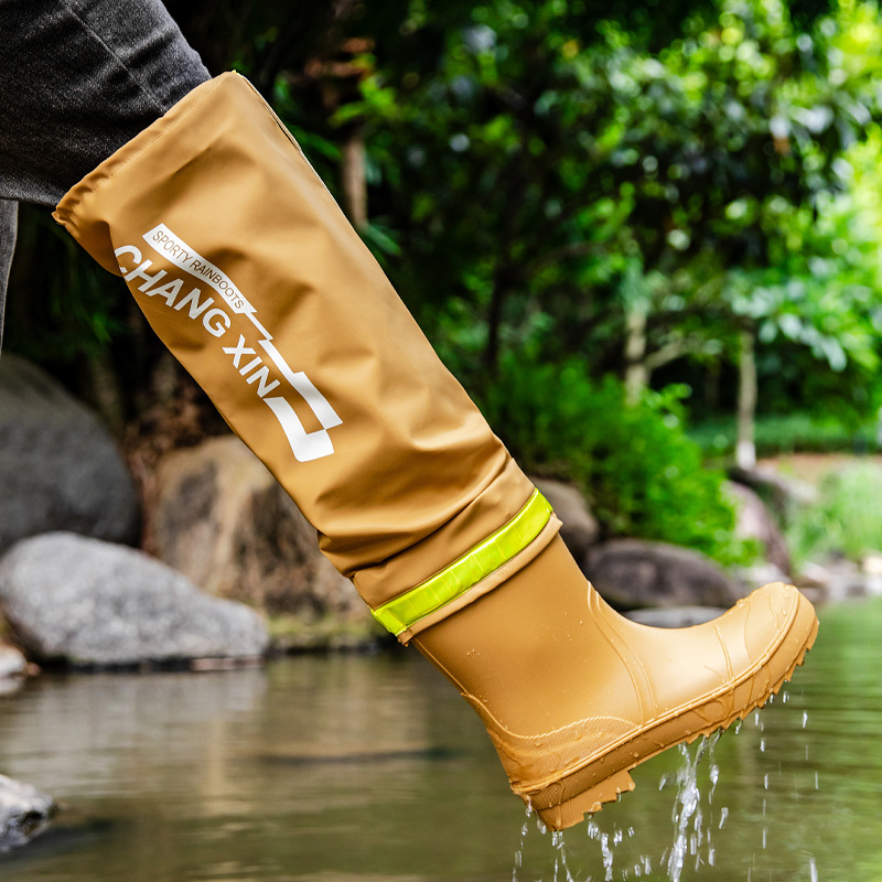 Winter rain shoes fishing equi - огляд і ціна Fishing Equipment Basic