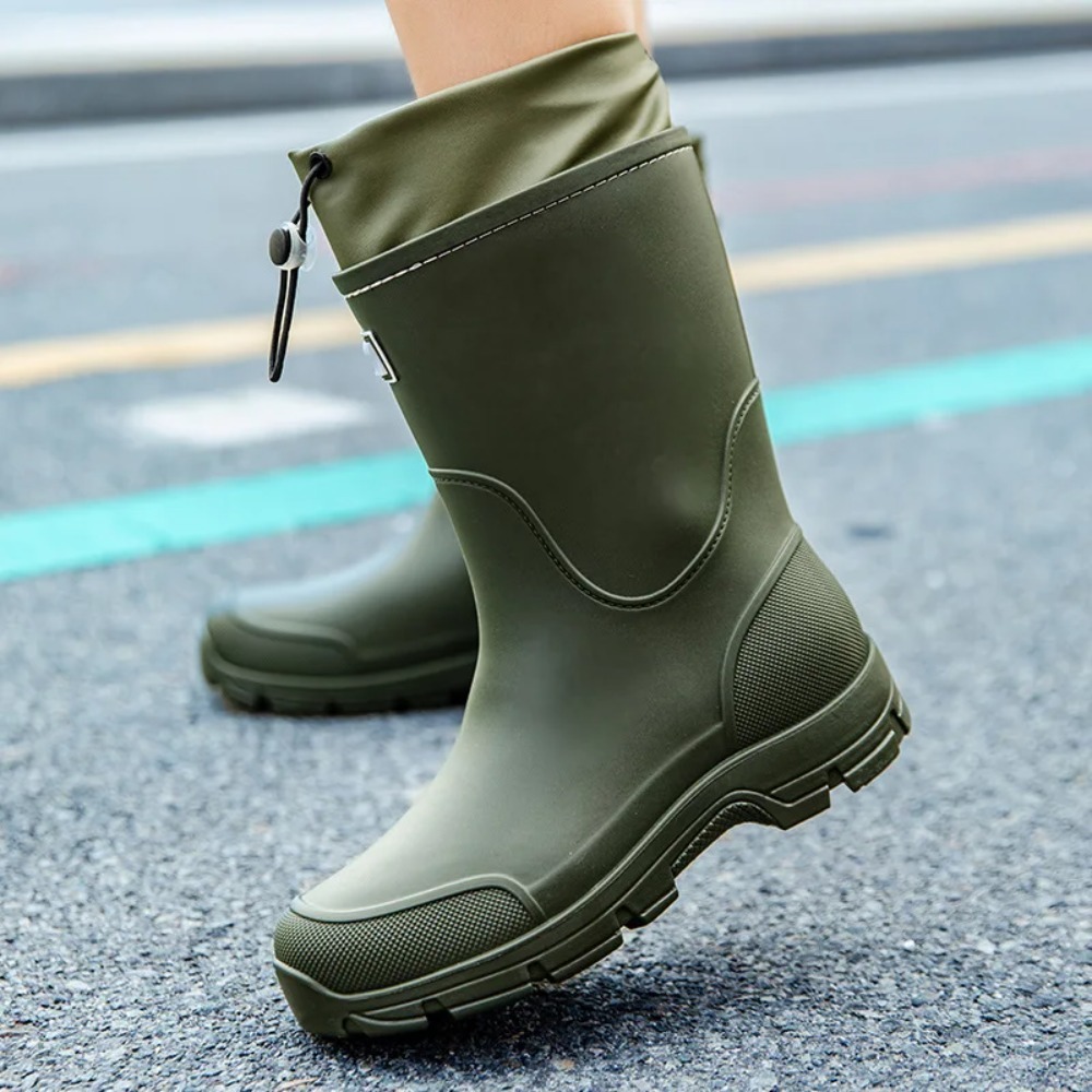 Winter rain shoes fishing equi - огляд і ціна Fishing Equipment Basic