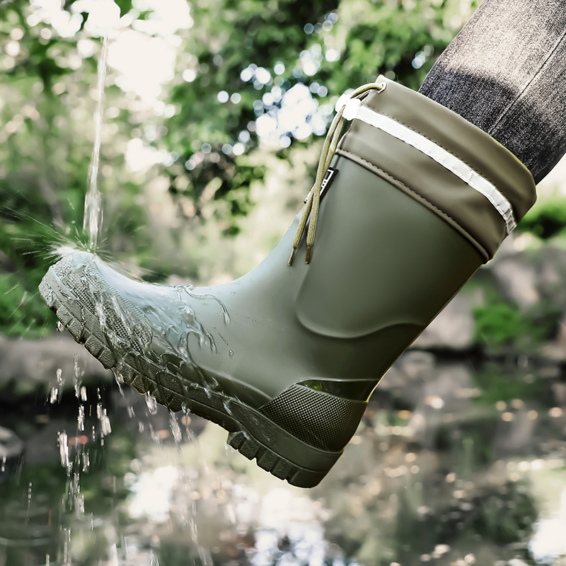 Winter rain shoes fishing equi - огляд і ціна Fishing Equipment Basic
